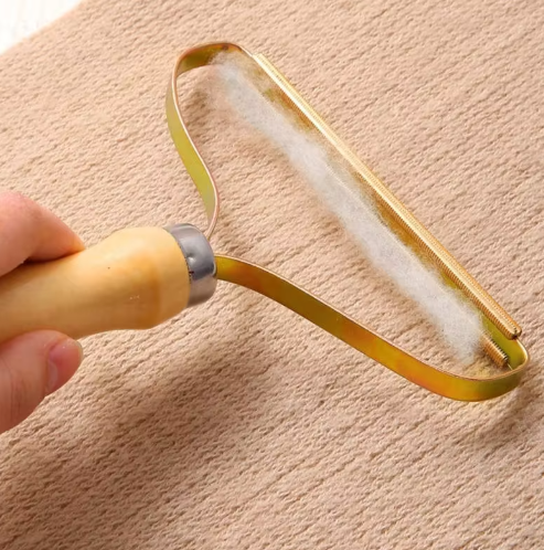 2-Piece Set of Portable Lint Removers